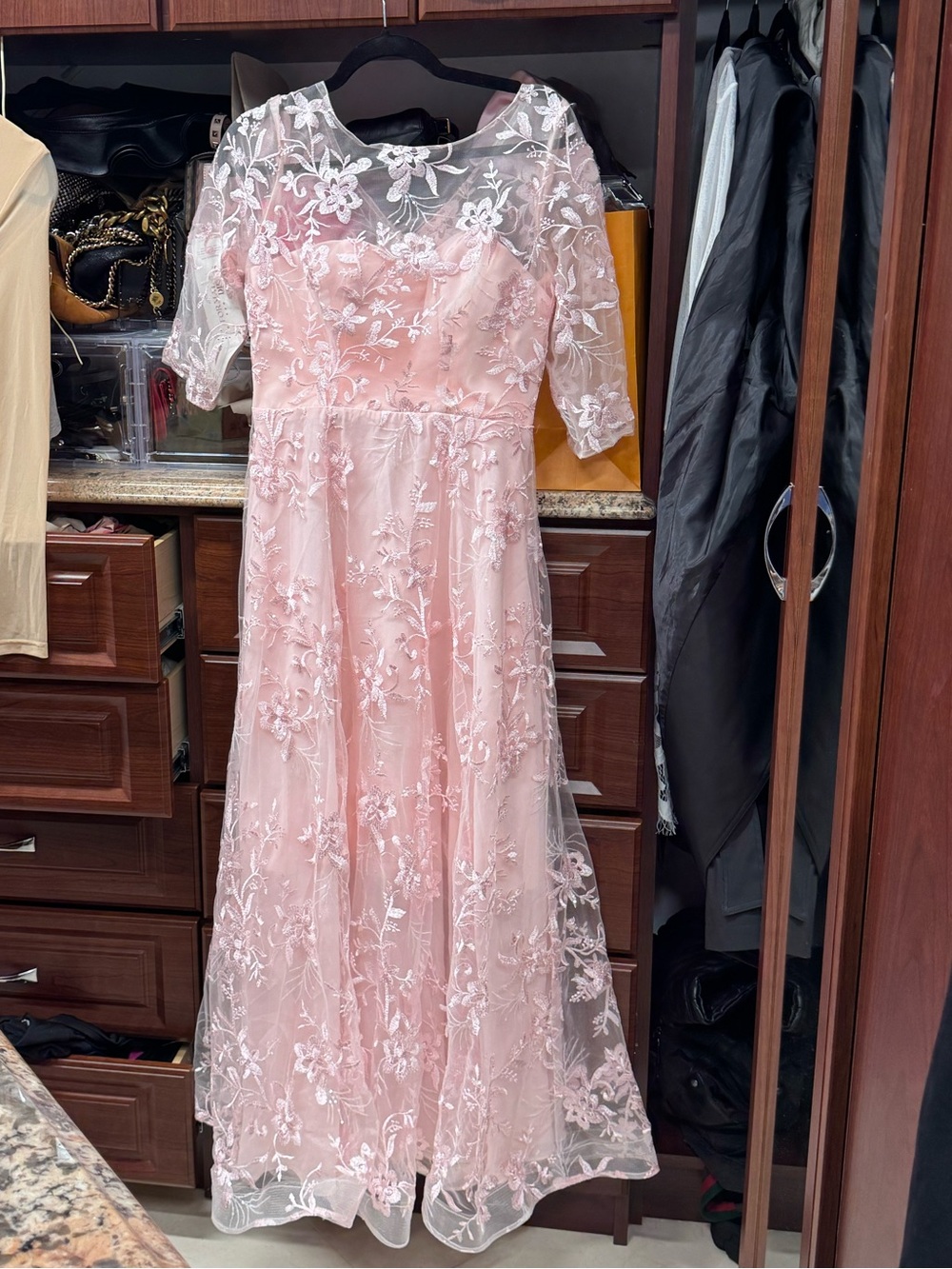 Elegant Pink Floral Lace Midi Dress